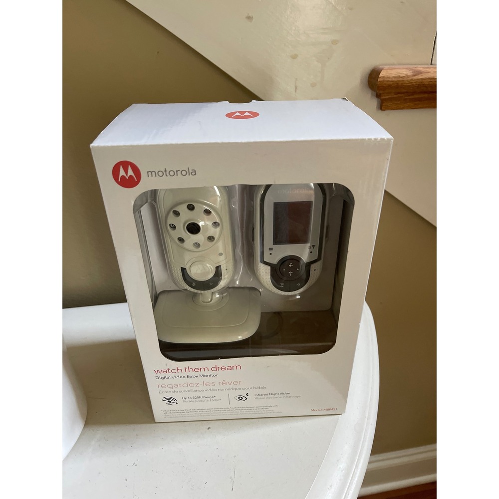 Motorola MBP421 Digital Video Baby Monitor 1.8in Color Screen Night Vision New